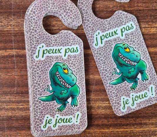 Dino à la porte